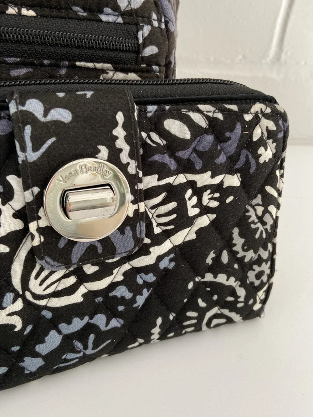 Classic Womens Vera Bradley Oversized Wallet